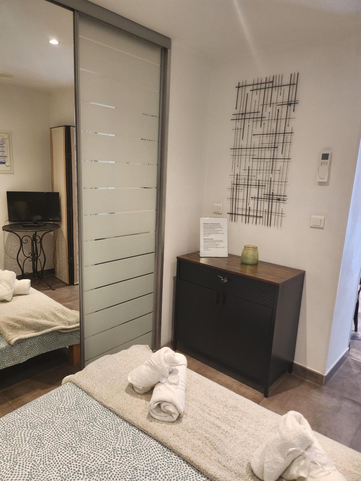 Le Mas D'Angeline, Vue Mer, Jardin Commun, Parking, Voiture Requise, 10 Min En Voiture De Monaco, Route Etroite, Pente Raide, Croisement Limite, Sea View, Shared Garden, Parking, Car Required, 10 Min Drive From Monaco, Narrow Steep Road, Limited Pass Beausoleil Εξωτερικό φωτογραφία