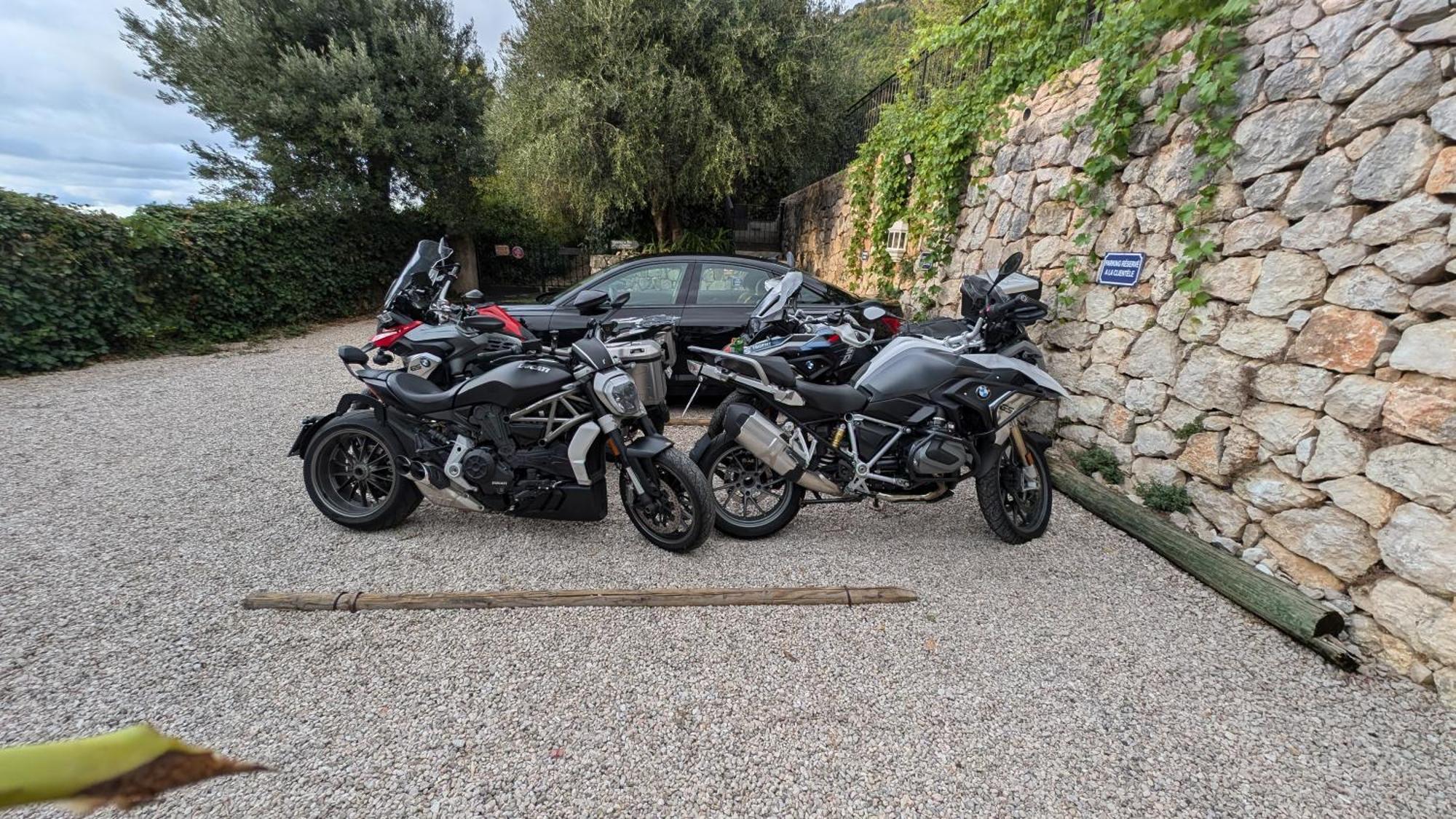 Le Mas D'Angeline, Vue Mer, Jardin Commun, Parking, Voiture Requise, 10 Min En Voiture De Monaco, Route Etroite, Pente Raide, Croisement Limite, Sea View, Shared Garden, Parking, Car Required, 10 Min Drive From Monaco, Narrow Steep Road, Limited Pass Beausoleil Εξωτερικό φωτογραφία