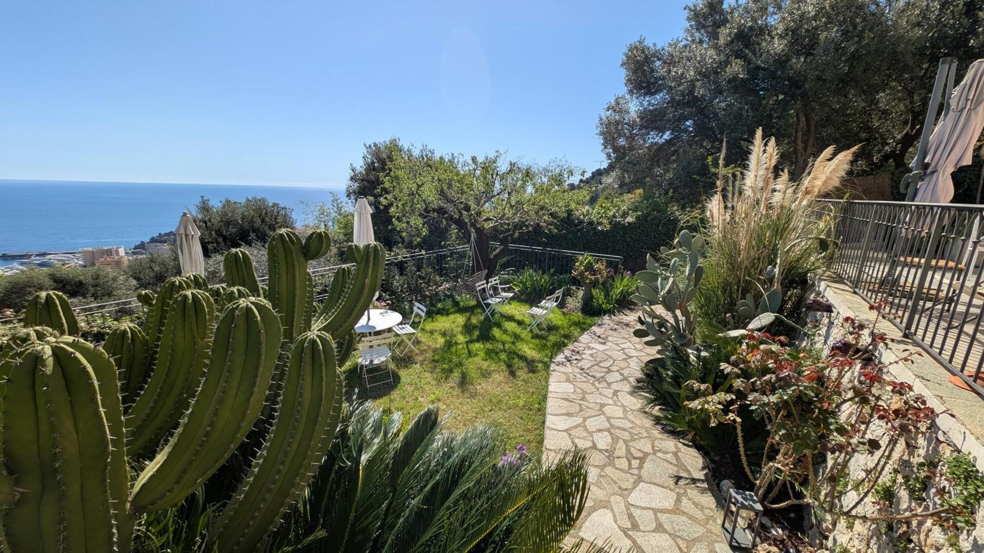 Le Mas D'Angeline, Vue Mer, Jardin Commun, Parking, Voiture Requise, 10 Min En Voiture De Monaco, Route Etroite, Pente Raide, Croisement Limite, Sea View, Shared Garden, Parking, Car Required, 10 Min Drive From Monaco, Narrow Steep Road, Limited Pass Beausoleil Εξωτερικό φωτογραφία