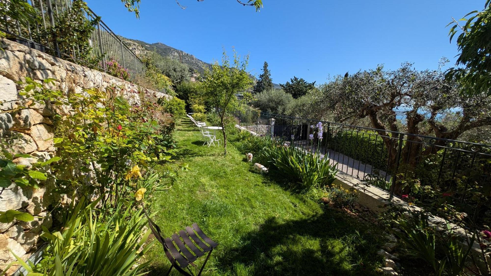 Le Mas D'Angeline, Vue Mer, Jardin Commun, Parking, Voiture Requise, 10 Min En Voiture De Monaco, Route Etroite, Pente Raide, Croisement Limite, Sea View, Shared Garden, Parking, Car Required, 10 Min Drive From Monaco, Narrow Steep Road, Limited Pass Beausoleil Εξωτερικό φωτογραφία